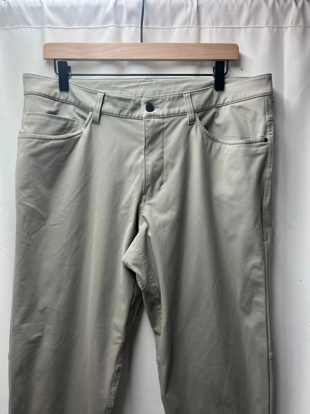 Lululemon Tan‎ Gray Carbon Dust ABC Pant- 34x30